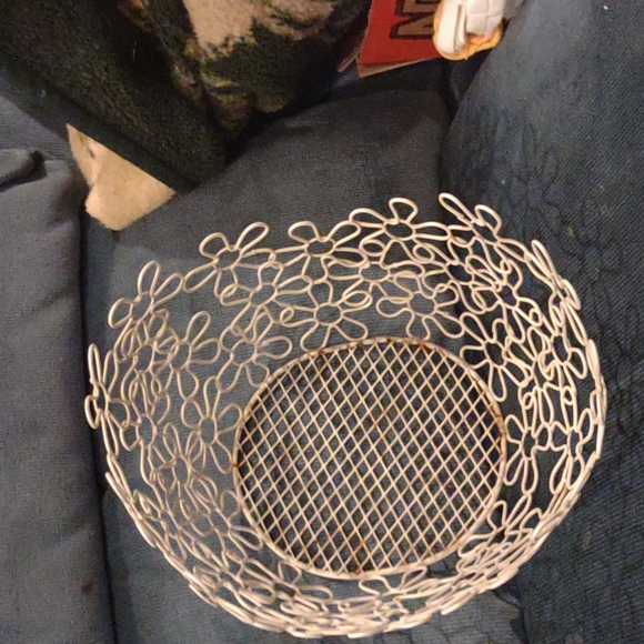 Basko - Picture 3 of 3